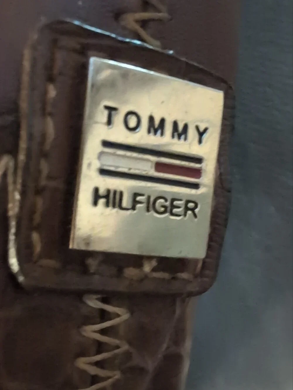 Tommy Hilfiger Brown Leather Shoulder Bag with Croc-Embossed Trim